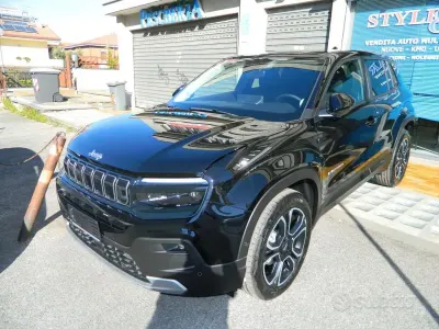 Nuova Jeep Avenger Summit 101 CV (74 kW) 2026 Blu SUV