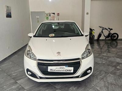 Usata Peugeot 208 Allure 75 CV (55 kW) 2017 Bianco Utilitaria