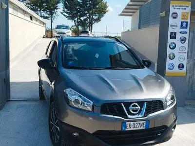 Usata Nissan Qashqai Visia 110 CV (80 kW) 2013 Grigio SUV