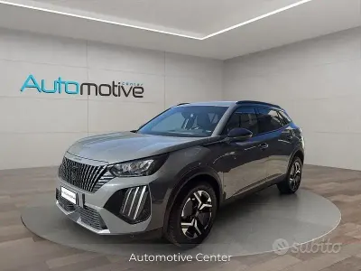 Usata Peugeot 2008 Allure 102 CV (75 kW) 2024 Grigio SUV