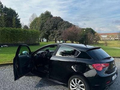 Usata Alfa Romeo Giulietta Progression 140 CV (102 kW) 2011 Nero Utilitaria