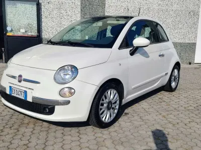 Usata Fiat 500 Lounge 69 CV (50 kW) 2014 Bianco perla Berlina