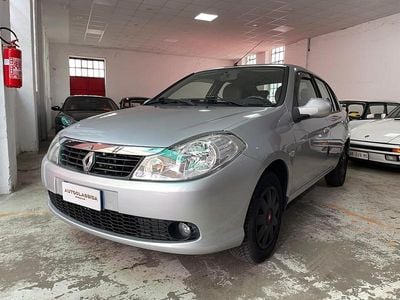 Usata Renault Clio II Dynamique 74 CV (54 kW) 2011 Grigio Berlina