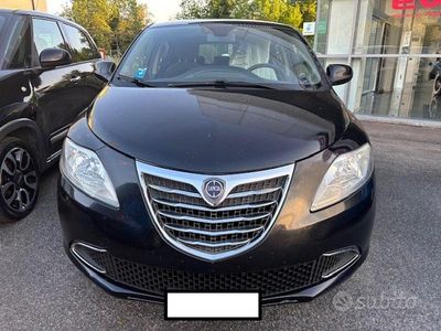 Usata Lancia Ypsilon Gold 69 CV (50 kW) 2015 Nero Utilitaria
