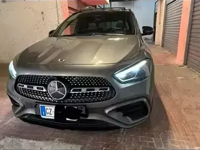 Usata Mercedes GLA200 AMG line 150 CV (110 kW) 2025 SUV
