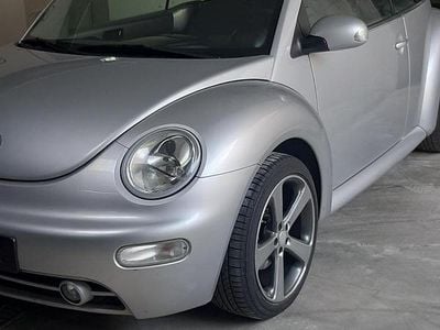 Usata VW New Beetle 101 CV (74 kW) 2007 Grigio Utilitaria
