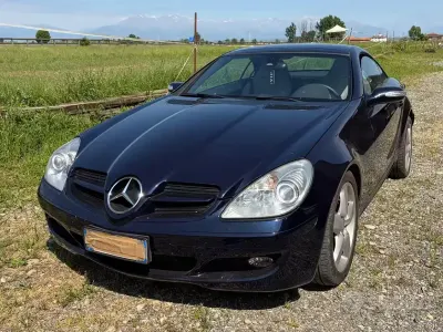 Usata Mercedes SLK200 163 CV (119 kW) 2006 Blu Cabrio