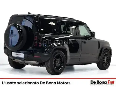 Usata Land Rover Defender SE 200 CV (147 kW) 2023 Nero SUV