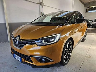 Usata Renault Scénic IV Intens 131 CV (96 kW) 2017 Bi color Monovolume