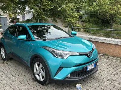 Usata Toyota C-HR