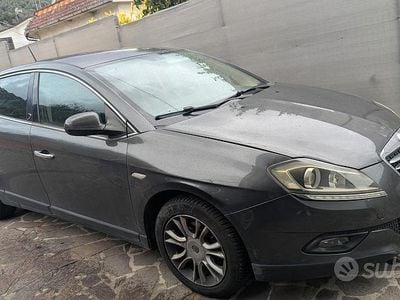 Usata Lancia Delta 120 CV (88 kW) 2011 Grigio Utilitaria