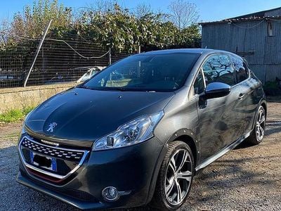 Grigio Usata 2014 Peugeot 208 GTi Utilitaria | 9999 € (Buon prezzo)