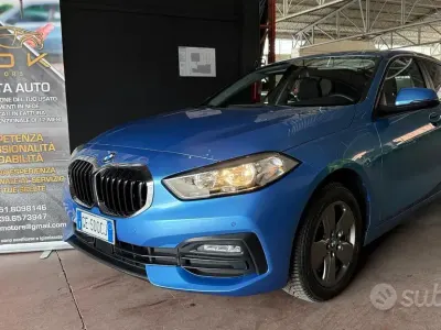 Usata BMW 116 Sport Line 116 CV (85 kW) 2021 Blu Utilitaria