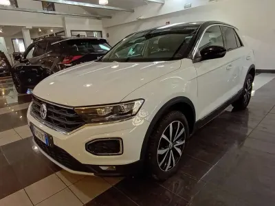 Usata VW T-Roc Style 116 CV (85 kW) 2018 Bianco SUV