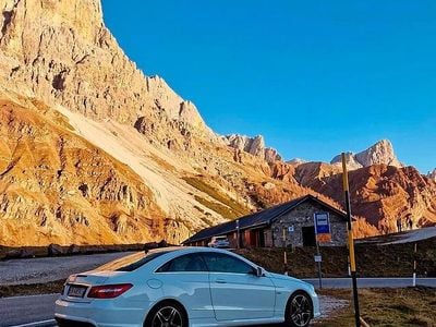 Bianco Usata 2010 Mercedes E350 Avantgarde Coupé | 17.500 € (Cara)