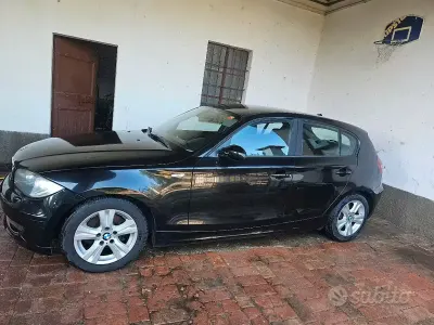 Usata BMW 118 Efficient Dynamics 143 CV (105 kW) 2008 Nero Utilitaria