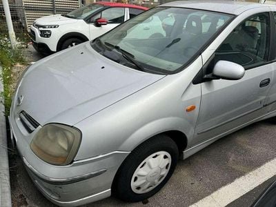 Grigio Usata 2001 Nissan Almera Tino Monovolume | 500 €