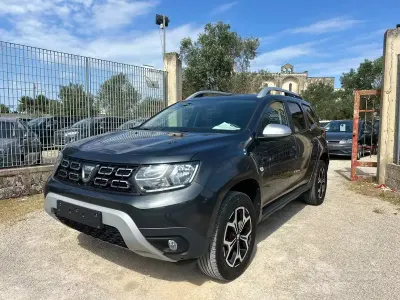 Usata Dacia Duster Prestige 116 CV (85 kW) 2019 Grigio SUV