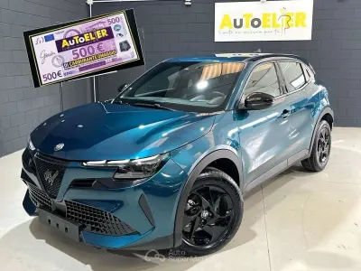 Nuova Alfa Romeo GT Junior 136 CV (100 kW) 2025 Blu navigli metallizzato SUV
