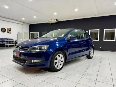 Käytetty VW Polo Highline 90 HP (66 kW) 2010 Sininen Viistoperä