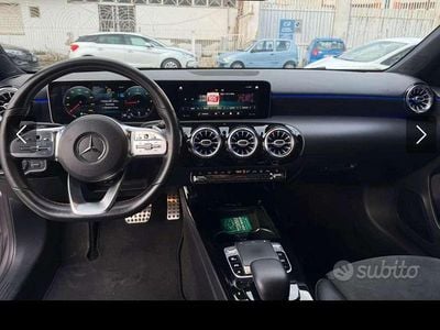 Usata Mercedes A180 Premium 116 CV (85 kW) 2019 Grigio Berlina