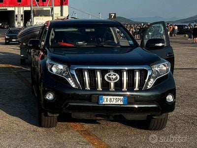 Usata Toyota Land Cruiser 190 CV (139 kW) 2014 Blu Station wagon