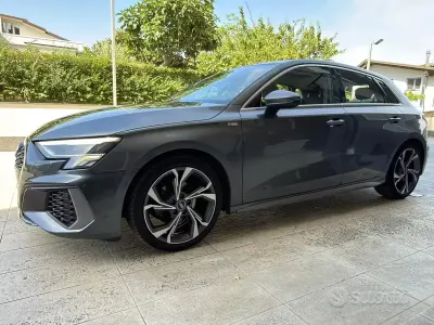 Usata Audi A3 S-Line 150 CV (110 kW) 2022 Grigio Berlina