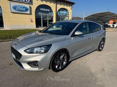 Usata Ford Focus ST-Line 125 CV (91 kW) 2021 Grigio Berlina