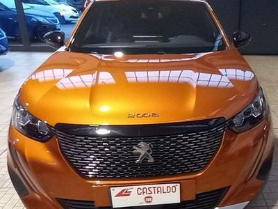Usata Peugeot 2008 Active 131 CV (96 kW) 2023 Arancione SUV