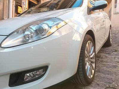 Käytetty Fiat 1600 120 HP (88 kW) 2009 Valkoinen Sedan