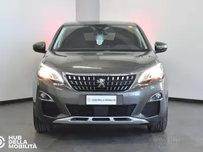 Usata Peugeot 3008 Allure 131 CV (96 kW) 2019 Grigio SUV