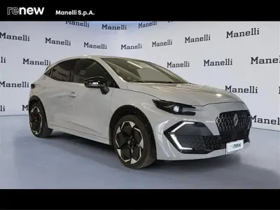 Usata Renault Clio Techno 160 CV (117 kW) 2025 Grigio chiaro Utilitaria