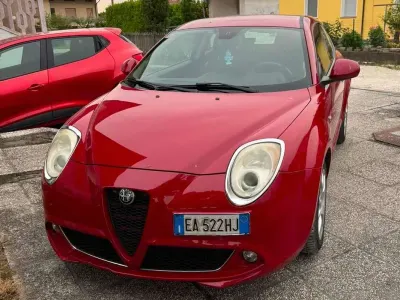 Usata Alfa Romeo MiTo Distinctive 90 CV (66 kW) 2009 Rosso Utilitaria