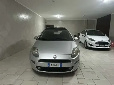 Usata Fiat Grande Punto S 75 CV (55 kW) 2012 Utilitaria
