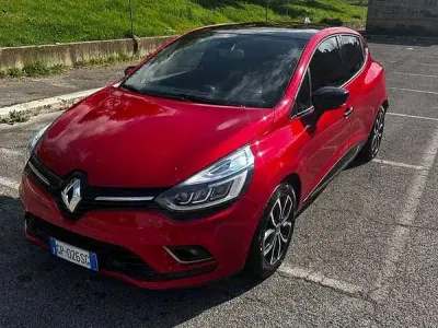 Usata Renault Clio IV Zen 75 CV (55 kW) 2016 Berlina