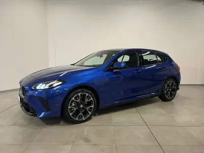 Usata BMW 118 M Sport 150 CV (110 kW) 2025 Blu/azzurro Utilitaria