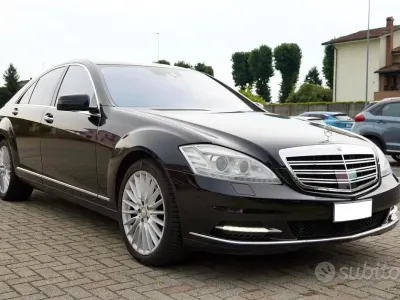 Usata Mercedes S500 Avantgarde 386 CV (283 kW) 2010 Nero Berlina