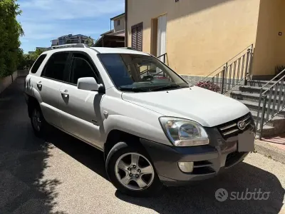 Gebraucht Kia Sportage 112 PS (82 kW) 2005 Weiß SUV
