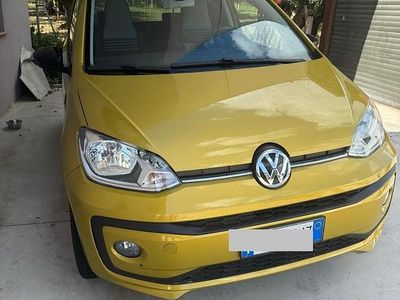 Usata VW up! Move 68 CV (50 kW) 2018 Giallo Utilitaria