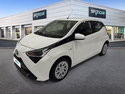 Usata Toyota Aygo X-play 72 CV (52 kW) 2021 Bianco Utilitaria