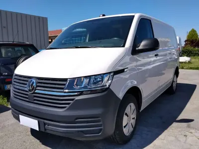 Usado VW Transporter 110 CV (80 kW) 2021 Blanco Van
