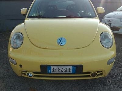 Usata VW New Beetle 101 CV (74 kW) 2002 Giallo Utilitaria