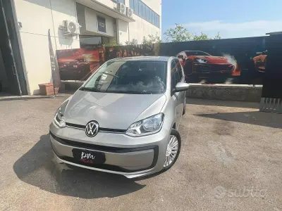 Usata VW up! move up! 60 CV (44 kW) 2020 Grigio Utilitaria