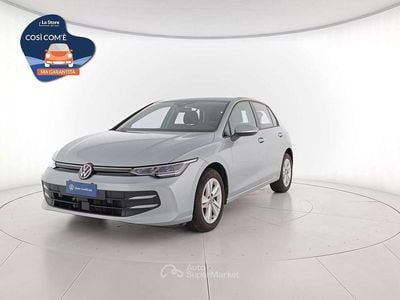 Dolomite silver metallizzato Usata 2025 VW Golf Life Berlina | 27.300 € (Buon prezzo)