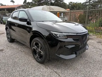 Nuova Alfa Romeo GT Junior Ti 136 CV (100 kW) 2026 Nero SUV