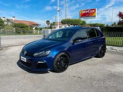 Usata VW Golf VI R 270 CV (198 kW) 2010 Blu Berlina