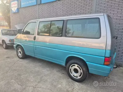 Usata VW T4 110 CV (80 kW) 1993 Bluazzurro Furgone