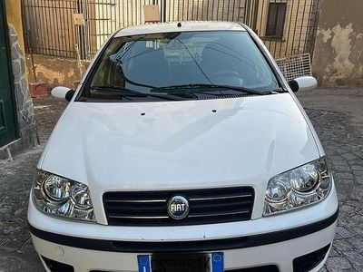 Usata 2005 Fiat Punto | 1300 € (Buon prezzo)