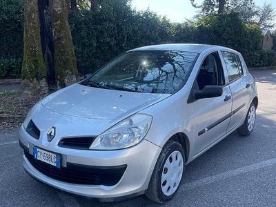 Usata Renault Clio II 2006 Berlina