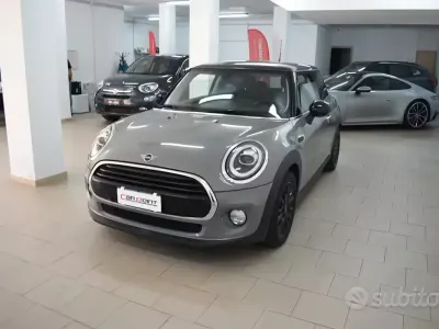 Usata Mini Cooper D 116 CV (85 kW) 2019 Grigio Utilitaria